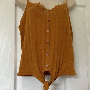 🤩Mudd Mustard Gold Spaghetti Strap Tank🤩